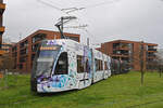 Be 6/8 Flexity 5011 mit der Werbung für Pferdeanlässe in Basel, auf der Linie 14, wendet am 13.01.2022 in der Schlaufe bei Pratteln.