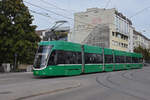 Be 6/8 Flexity 5017, auf der Linie 6, fährt am 23.09.2022 bei der Haltestelle Morgartenring ein.