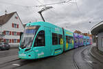 Be 6/8 Flexity 5009 mit der Yallo Werbung, auf der Linie 6, wartet am 25.03.2023 an der Endstation in Allschwil.