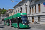 Be 4/6 Flexity 6001, auf der Linie 15, fährt am 14.06.2023 den Steinenberg hoch zur Haltestelle Bankverein.