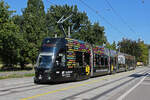 Be 6/8 Flexity 5023 mit der Werbung für die Dreiländer Galerie in Weil am Rhein, auf der Linie 6, bedient am 26.09.2023 die Haltestelle Weilstrasse.