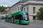 Be 4/6 Flexity 6003, auf der Linie 15, fährt am 10.07.2023 den Steinenberg hoch zur Haltestelle Bankverein.