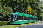 Be 6/8 Flexity 5037, auf der Linie 3, fährt am 10.07.2023 zur Haltestelle am Aeschenplatz.