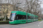 Be 6/8 Flexity 5031, auf der Linie 3, fährt am 12.02.2024 zur Haltestelle am Aeschenplatz.