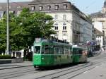 BVB - Tram Be 4/4 460 mit Beiwagen unterwegs auf der Linie 15 in der Stadt Basel am 28.06.2009