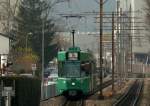 Be 4/6  Snfte  667 mit B4 Anhnger kurz vor der Endhaltestelle in Pratteln am 20.11.10