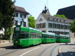 BVB - Tram Be 4/4 501 mit Beiwagen unterwegs auf der Linie 3 in der Stadt Basel am 16.04.2011