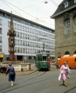 Basel BVB Tram 16 (Be 4/4 464) Fischmarkt im Juli 1988.