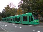 Combino mit der Betriebsnummer 309 auf der Linie 8 kurz vor der Haltestelle Aeschenplatz.  Die Aufnahme stammt vom 25.10.2013.