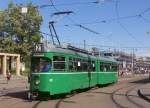 Basel Tw 652 auf der HVZ-Linie 21 vor dem Badischen Bahnhof, 05.06.2013.