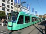 BVB - Tram Be 6/8 326 unterwegs auf der Linie 8 bei den Haltestellen vor dem Bahnhof Basel SBB am 24.10.2013