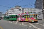 Be 4/6 S 665 zusammen mit dem B 1447 mit der U-Abo Werbung auf der Linie 1 fahren zur Haltestelle Markthalle.