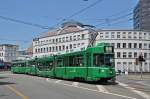 Be 4/6 S 678 zusammen mit dem B 1478 auf der Linie 1 kurz vor der Haltestelle Bahnhof SBB. Die Aufnahme stammt vom 26.06.2014.