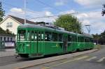 Be 4/4 458 zusammen mit dem B 1494 warten auf dem Bruderholz die nächste Abfahtszeit ab.