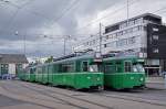 Die ersten Düwag werden auf dem Hof des Depots Dreispitz für den Abtransport nach Belgrad abgestellt.