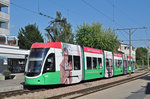 Be 6/8 Flexity 5012, mit einer U-Abo Werbung, wartet an der Endstation der Linie 14 in Pratteln.