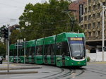 BVB - Tram Be 6/8 5002 unterwegs auf der Linie 8 in der Stadt Basel am 15.09.2016