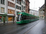 BVB - Tram Be 6/8 5024 unterwegs auf der Linie 8 in der Stadt Basel am 15.09.2016