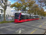 Bern Mobil - Tram Be 6/8 661 unterwegs auf der Linie 9 in der Stadt Bern am 06.11.2022