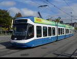 VBZ - Tram Be 5/6 3085 unterwegs auf der Linie 9 in der Stadt Zürich am 04.10.2022