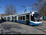 VBZ - Tram Be 5/6 3050 unterwegs auf der Linie 17 in der Stadt Zürich am 13.03.2022