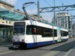 Genfer Tram Be 4/8  845 bei der Haltestelle vor dem SBB Hauptbahnhof von Genf am 06.05.2007