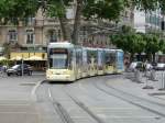 TPG - Tram Be 6/8 881 unterwegs auf der Linie 15 in der Stadt Genf am 15.05.2011