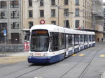 tpg - Tram Be 6/8 872 unterwegs auf der Linie 14 in der Stadt Genf am 09.04.2016