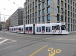 tpg - Tram Be 6/10 1810 unterwegs auf der Linie 18 in der Stadt Genf am 09.04.2016