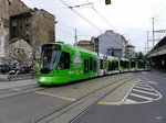 tpg - Tram Be 6/10 1819 unterwegs auf der Linie 14 in der Stadt Genf am 04.06.2016