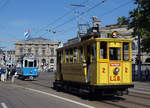 ZÜRCHER TRAMPARADE 2017   VBZ: Aus Anlass des Jubiläums 50 Jahre Verein Tram-Museum Zürich und 10 Jahre Tram-Museum Burgwies wurde am Sonntagmorgen, 21.