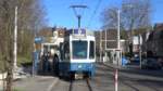 Linie 9 2040  Rechts der Limmat  an der Haltestelle Irchel.