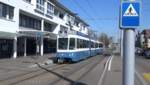 Linie 9 2040  Rechts der Limmat  an der Haltestelle Heerenwiesen.