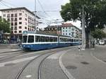 Linie 14 2030  Hirslanden  am Bahnhof Wiedikon.