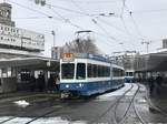 Linie 13 Wagennummer 2070 „Aussersihl + Hard“ beim Bahnhofquai.