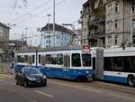 Linie 15 Wagennummer 2030  Hirslanden  beim Schaffhauserplatz.