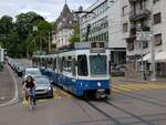 Linie 5 Wagennummer 2037  Oberstrass  beim Kunsthaus.