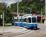 Linie 15 Wagennummer 2080  Schwamendingen  beim Bucheggplatz.