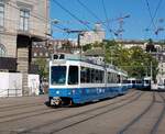 Linie 7 Wagennummer 2011  Örlikon  beim Bahnhofplatz.