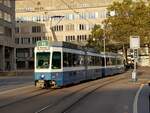 Linie 11 Wagennummer 2045  Riesbach  auf der Walchebrücke.