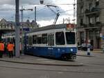 Linie 6 Wagennummer 2040  Rechts der Limmat  beim Central.