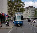 Linie 9 Wagennummer 2040  Rechts der Limmat  an der Haltestelle Sihlstrasse.