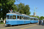 Tramparade vom 21.05.2017 anlässlich 50 Jahre Verein Tram-Museum Zürich/10 Jahre Museum Burgwies: Be 4/4 1392 mit B 732 zwischen Helmhaus und Bellevue.