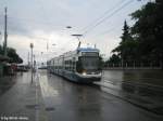 Cobra 3036 biegt am 1.8.08 beim Brkliplatz in die Bahnhofstrasse hinein.