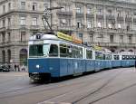 Mirage Be 4/6 1658 und eine Fhrerstandlose Einheit, als Blinde Kuh bezeichnet, am Zrcher Paradeplatz.