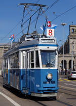 ZÜRCHER TRAMPARADE 2017 
VBZ: Aus Anlass des Jubiläums 50 Jahre Verein Tram-Museum Zürich und 10 Jahre Tram-Museum Burgwies wurde am Sonntagmorgen, 21. Mai 2017 ein einmaliger Tram-Korso durchgeführt. 

Beteiligt waren nicht weniger als 17 Strassenbahnwagen vom sonst im Verkehrshaus zu sehenden Rösslitram über das älteste elektrische Tram mit Jahrgang 1897 bis zum modernen Niederflurfahrzeug. Was diese einzigartige Parade noch spezieller machte waren die mitfahrenden Passagiere, welche alle epochengerecht gekleidet waren. Der Korso begann um 9 Uhr am Limmatquai und führt über Bellevue – Quaibrücke – Paradeplatz – Hauptbahnhof – Central zurück an den Ausgangsort. Anschliessend an die Rundfahrt blieben die mit ihren Passagieren bevölkerten historischen Wagen bis 11 Uhr am Limmatquai zwischen Münsterbrücke und Rudolf Brun Brücke zur Besichtigung.
Foto: Walter Ruetsch