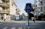 Zürich VBZ Tramlinie 4 (SIG/MFO/SAAS Be 4/6 16**) Seefeldstrasse / Feldeggstrasse (Hst. Feldeggstrasse) am 27. Juli 2006. - Scan eines Farbnegativs. Film: Kodak FB 200-6. Kamere: Leica C2.