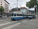 Linie 9 2035 am Bahnhof Wiedikon.