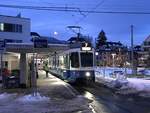 Linie 7 Wagennummer 2045 „Riesbach“ an der Endhaltestelle Wollishofen. Dieser Wagen fährt fast nie auf der Linie 7. Datum: 19. 1. 2021