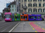 VBZ - Tram Be 5/6 3044 unterwegs auf der Linie 6 in Zürich am 12.09.2021  ***  Standort des Fotografen auf einem Zebrastreifen ( Fussgänger Überquerung der Strasse )